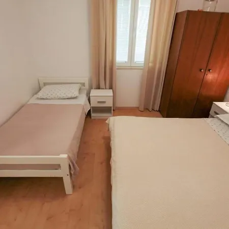 Apartment Luka Rogoznica (Sibenik-Knin)