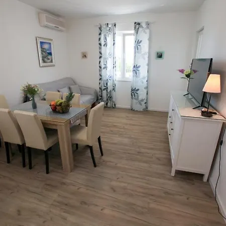 Luka Rogoznica (Sibenik-Knin)