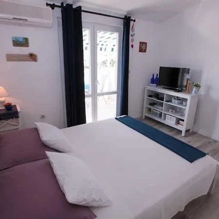 Luka Rogoznica (Sibenik-Knin)